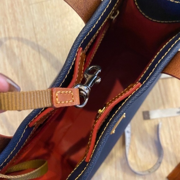 Dooney & Bourke squared blue/brown satchel - Picture 12 of 16
